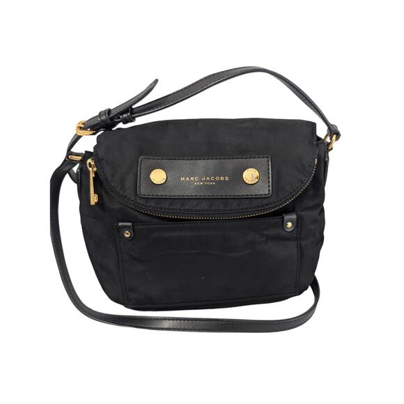 Marc Jacobs Handbags - MARC JACOBS! LUXE BLACK SATEEN, GOLD HARDWARE, ZIPPER TOP CROSSBODY, PURSE, BAG!